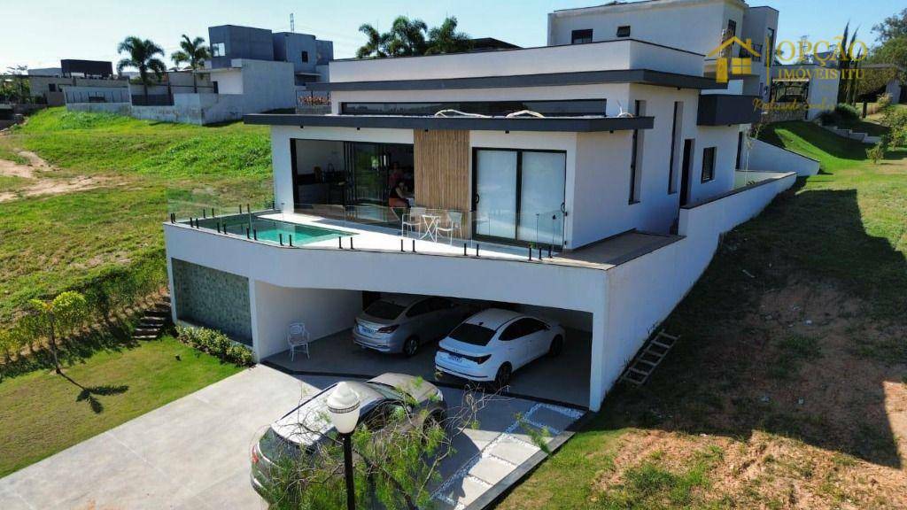 Casa de Condomínio à venda com 3 quartos, 240m² - Foto 2