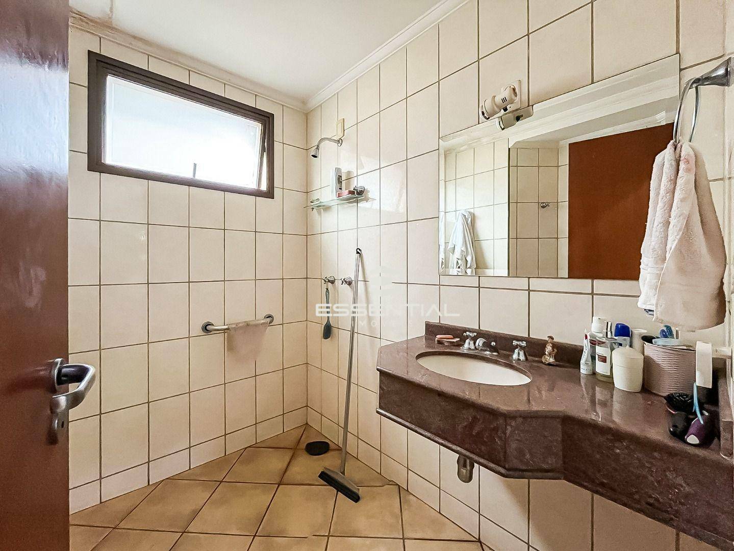 Casa de Condomínio à venda com 5 quartos, 420m² - Foto 18