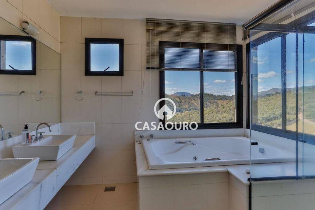 Casa de Condomínio à venda com 4 quartos, 315m² - Foto 13