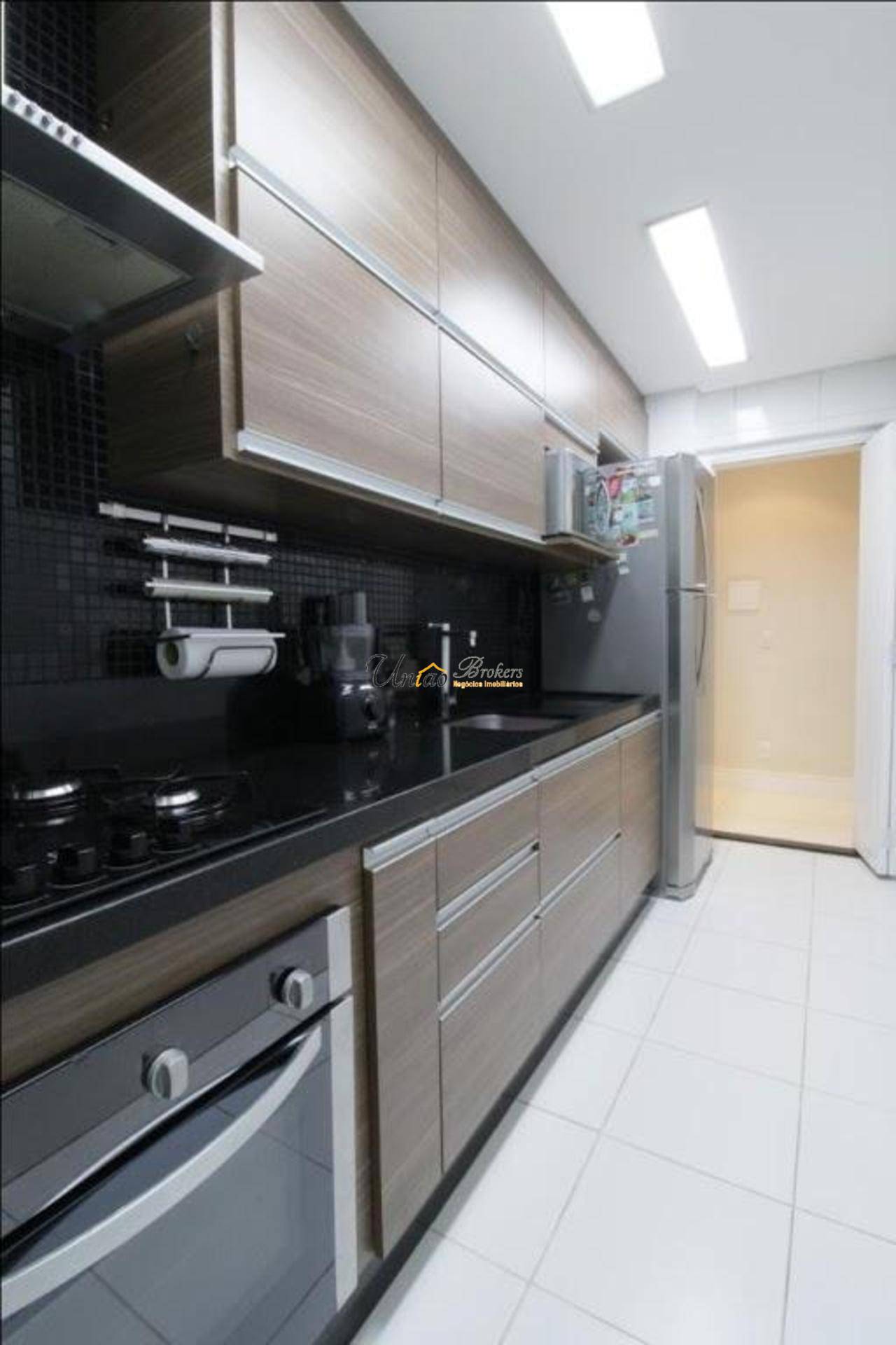 Apartamento à venda com 2 quartos, 79m² - Foto 11