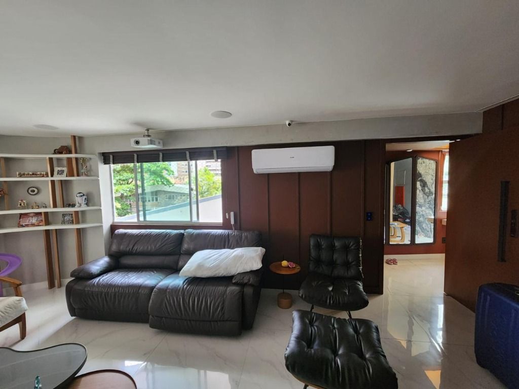 Apartamento à venda com 3 quartos, 220m² - Foto 5