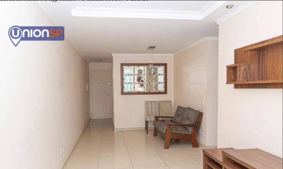 Apartamento à venda com 2 quartos, 70m² - Foto 2