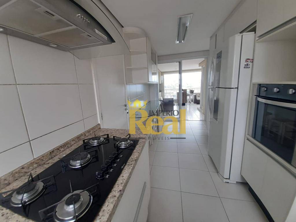 Apartamento à venda com 3 quartos, 162m² - Foto 1