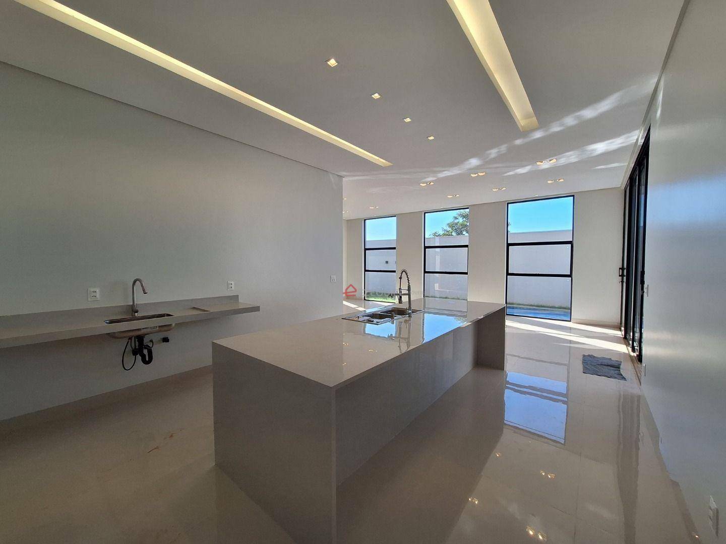 Casa à venda com 3 quartos, 218m² - Foto 12