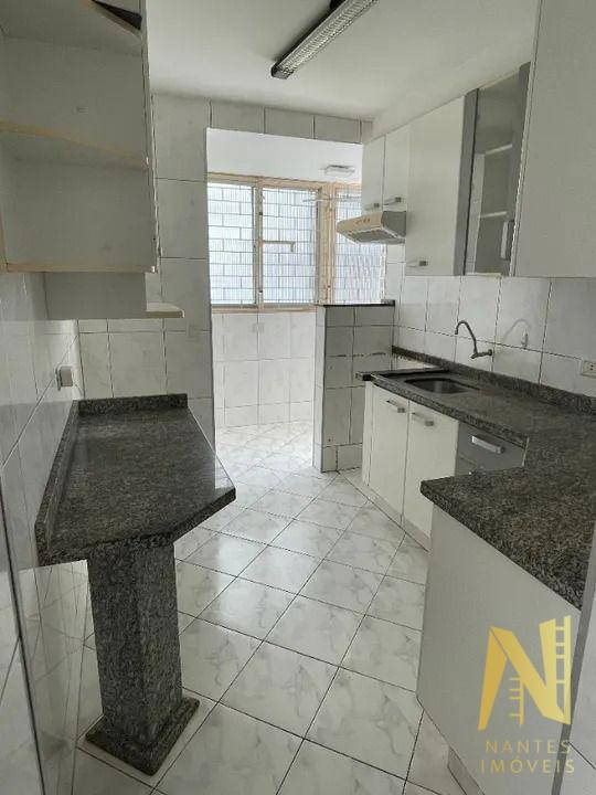 Apartamento à venda com 3 quartos, 73m² - Foto 7