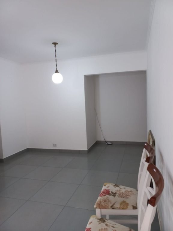 Apartamento à venda com 2 quartos, 71m² - Foto 3