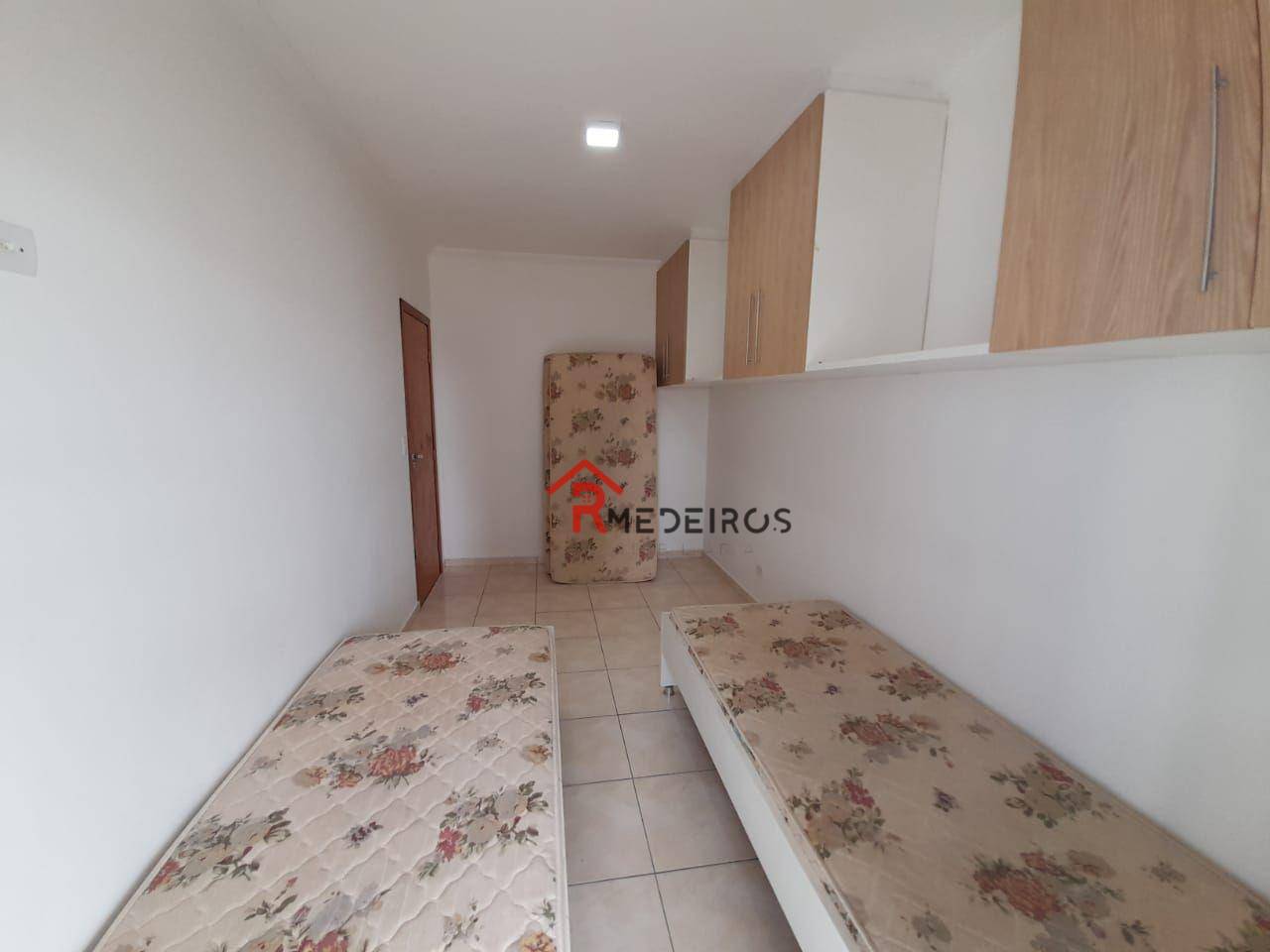 Apartamento à venda com 2 quartos, 70m² - Foto 13