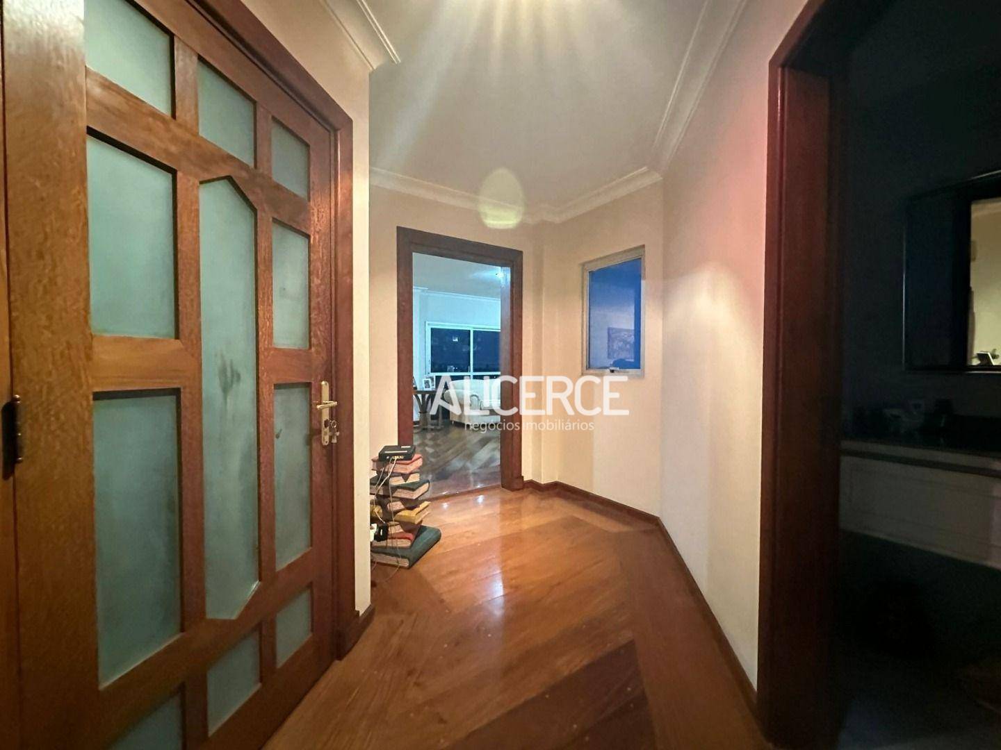 Apartamento à venda com 4 quartos, 398m² - Foto 2