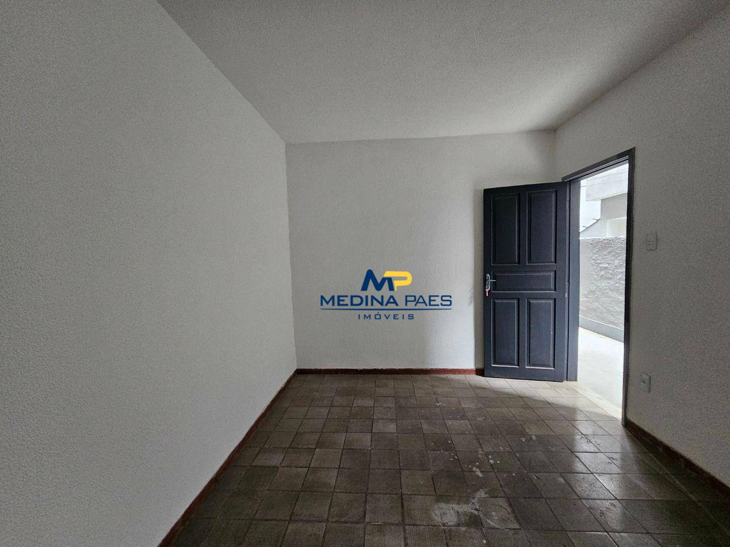 Casa à venda com 1 quarto, 45m² - Foto 4