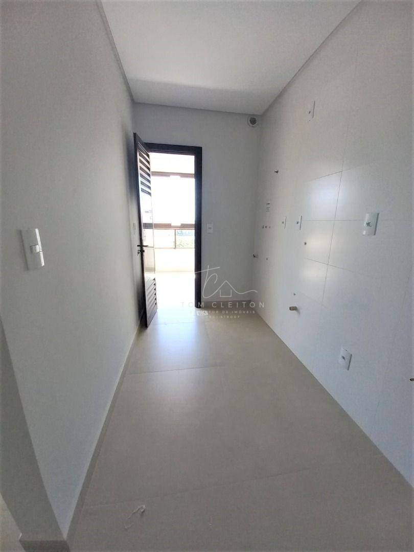 Apartamento à venda com 3 quartos, 104m² - Foto 4