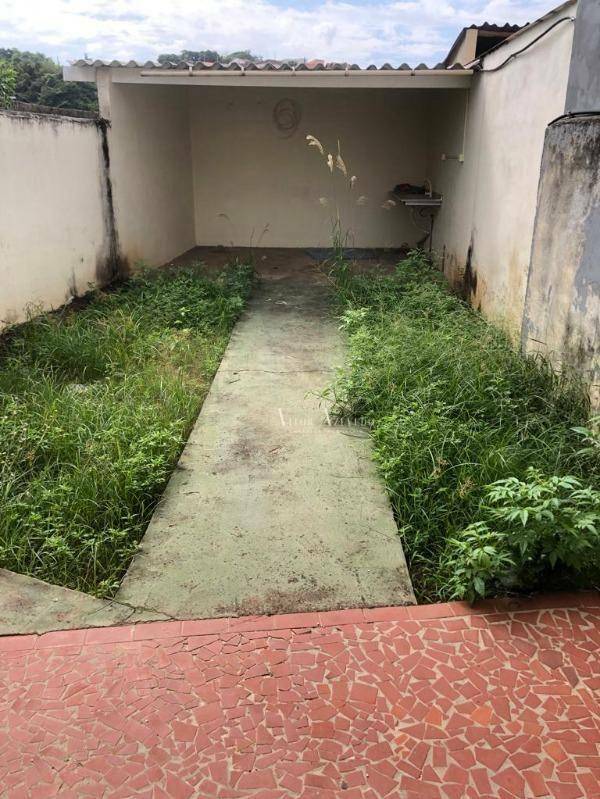Casa à venda com 2 quartos, 70m² - Foto 9
