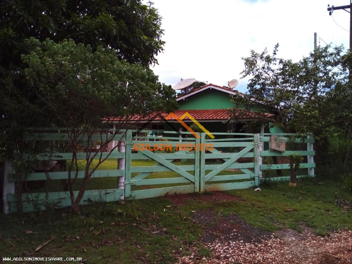 Chácara à venda com 2 quartos, 1540m² - Foto 1