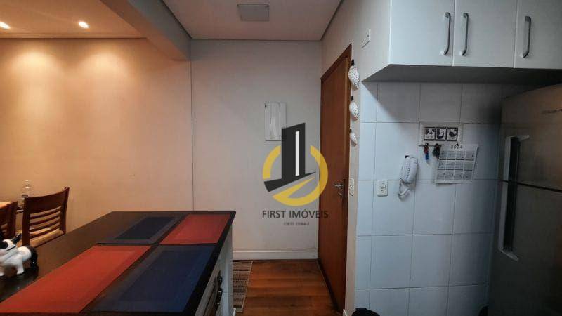 Apartamento à venda com 2 quartos, 70m² - Foto 9