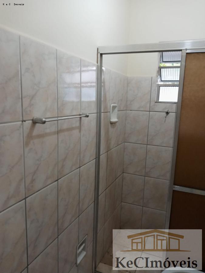 Terreno à venda com 1 quarto, 250m² - Foto 6