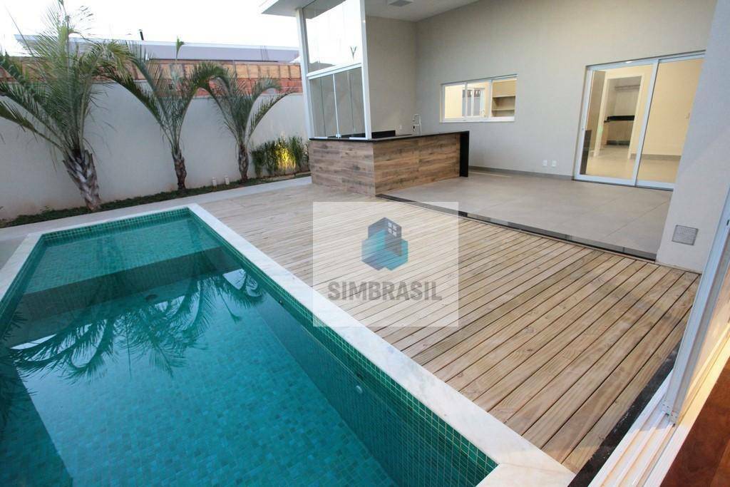 Casa à venda com 4 quartos, 350m² - Foto 2