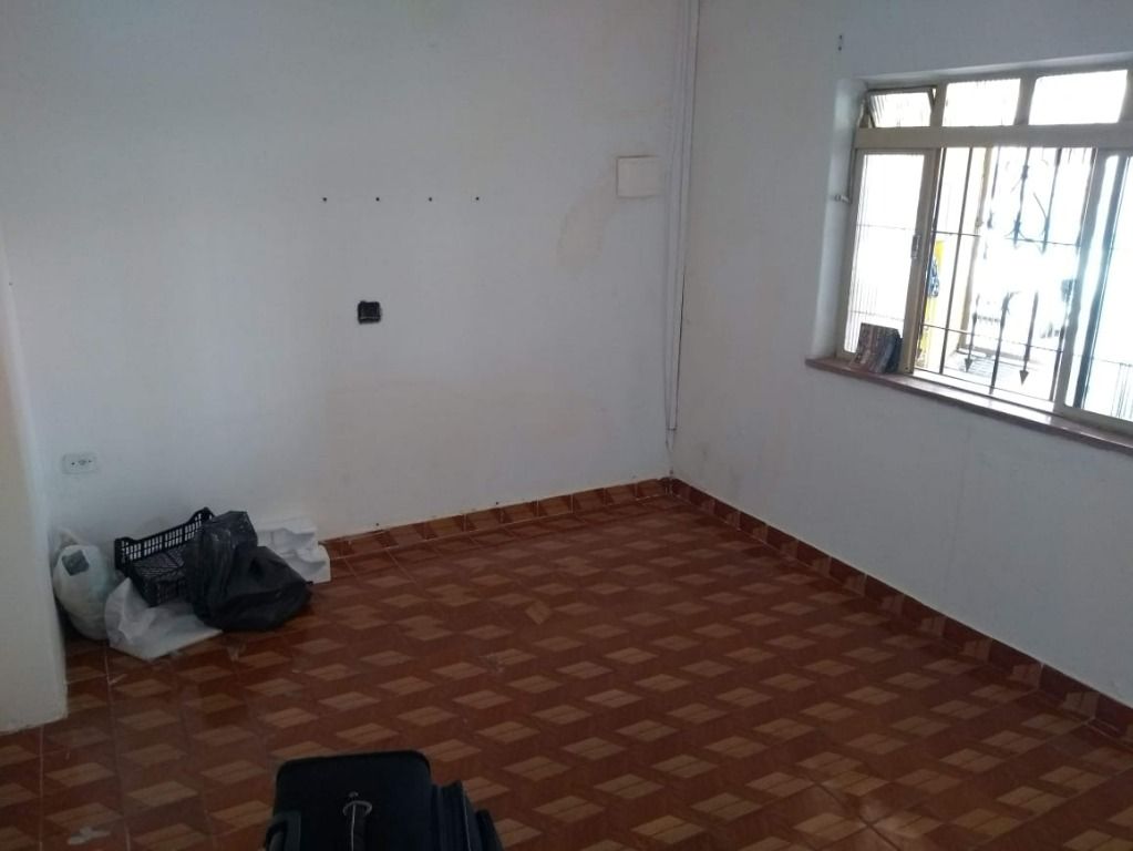 Casa para alugar com 2 quartos, 70m² - Foto 3