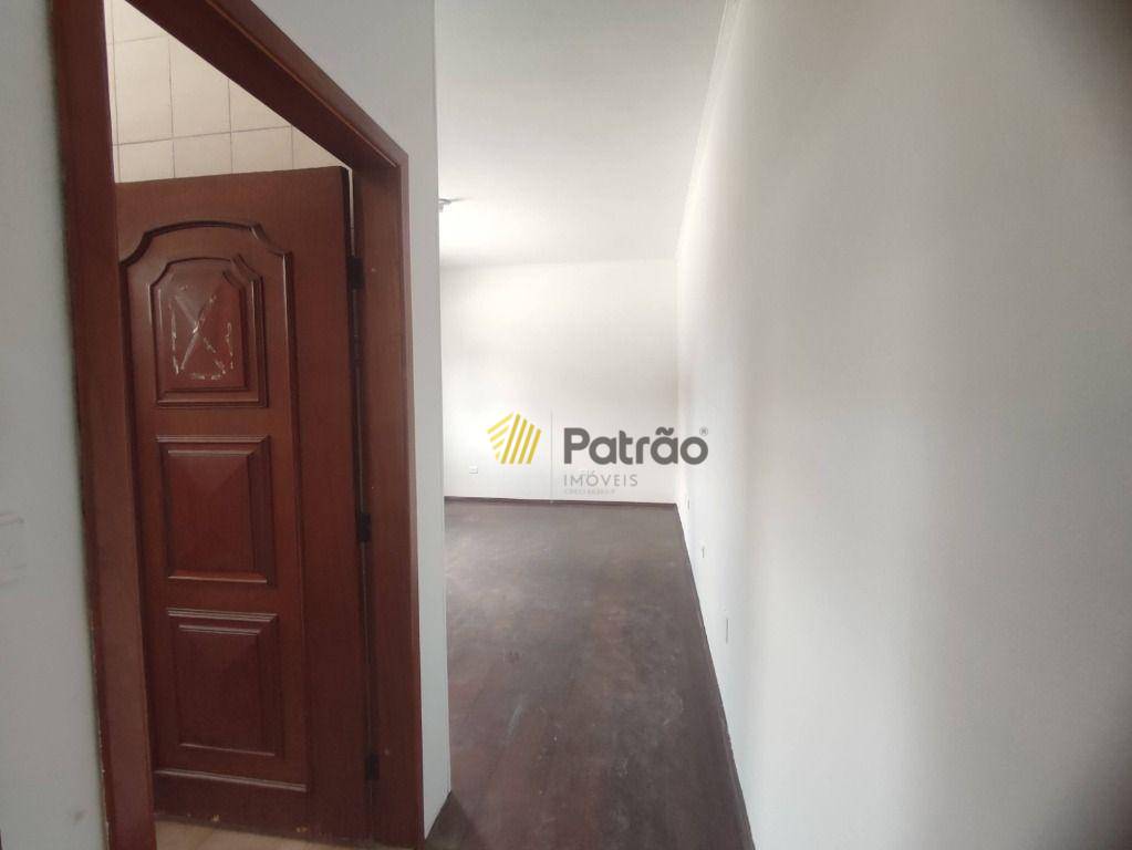 Sobrado para alugar com 4 quartos, 236m² - Foto 11