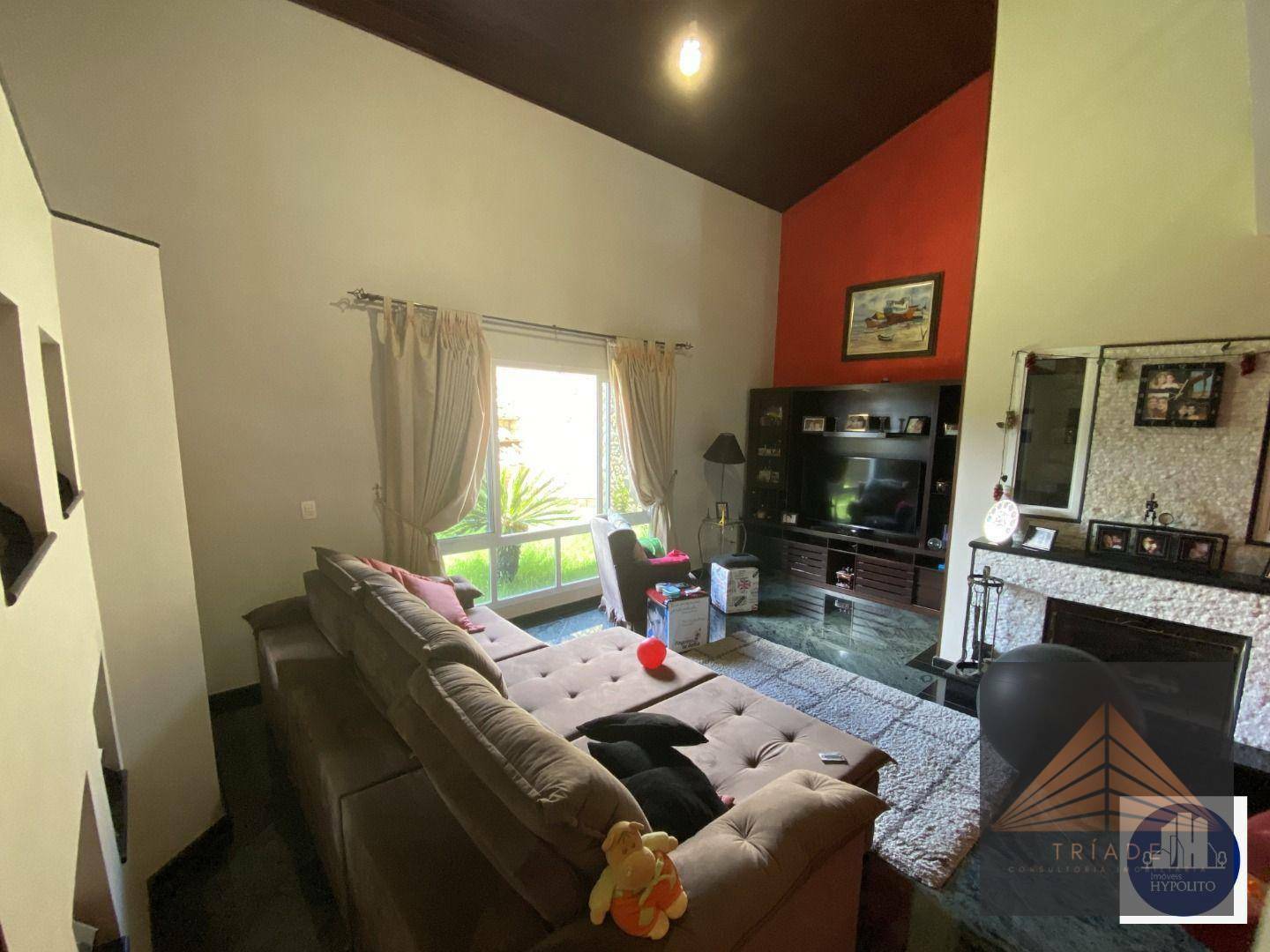 Casa de Condomínio à venda com 3 quartos, 400m² - Foto 1