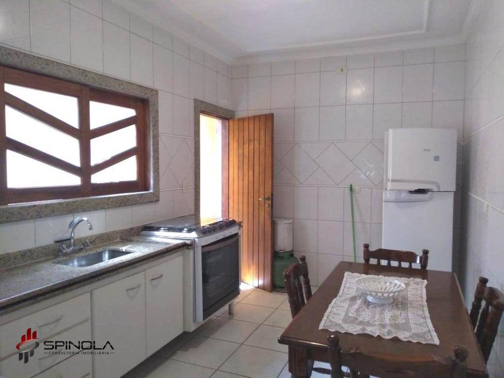 Casa à venda com 2 quartos, 130m² - Foto 15