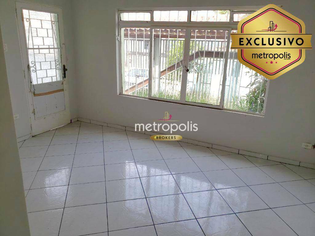 Sobrado à venda com 4 quartos, 215m² - Foto 1