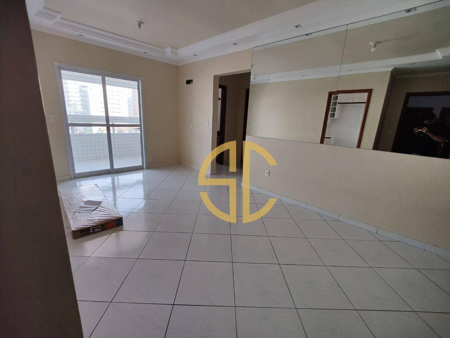 Apartamento à venda com 2 quartos, 85m² - Foto 1