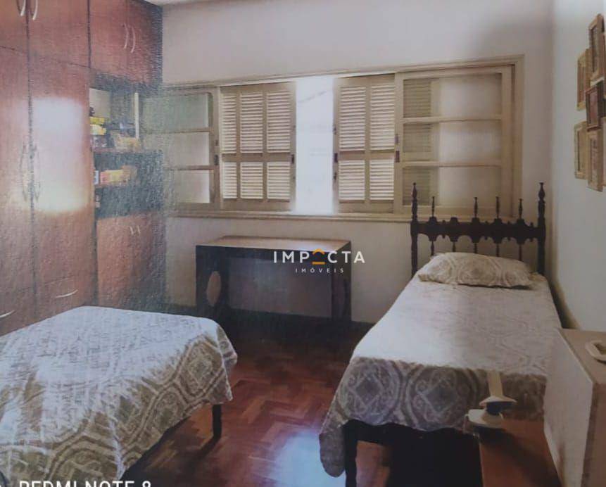 Casa à venda com 4 quartos, 300m² - Foto 9