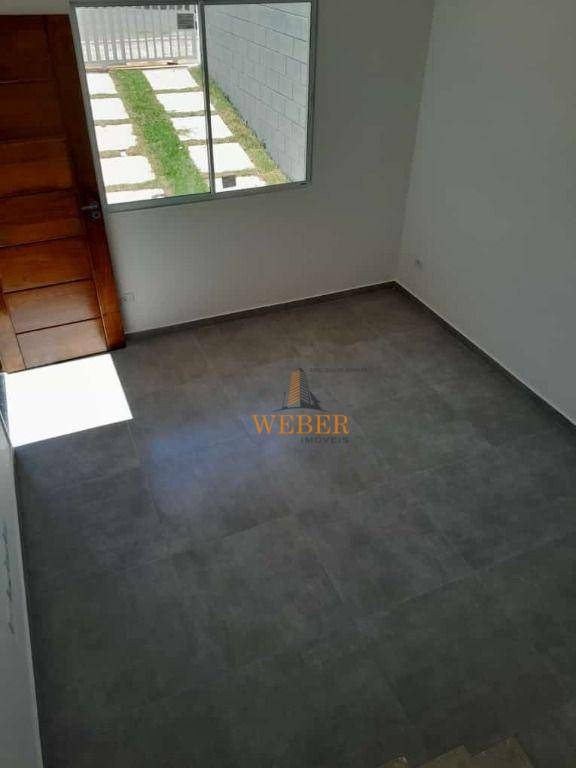 Sobrado à venda com 2 quartos, 90m² - Foto 3