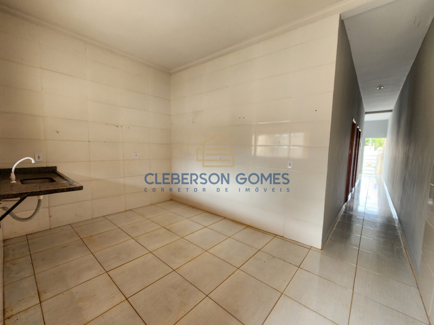 Casa à venda com 2 quartos, 180m² - Foto 10