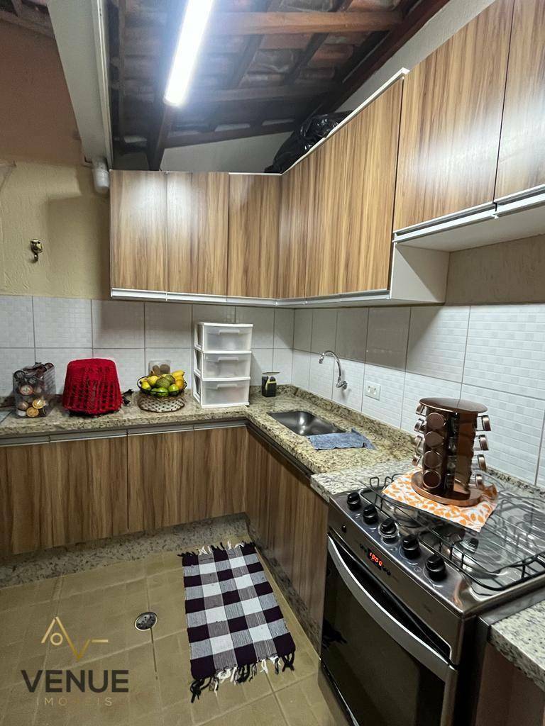 Sobrado à venda com 3 quartos, 240m² - Foto 8