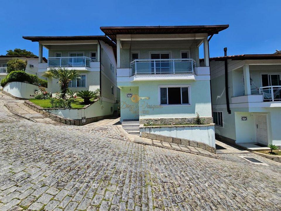 Casa de Condomínio à venda com 4 quartos, 200m² - Foto 1