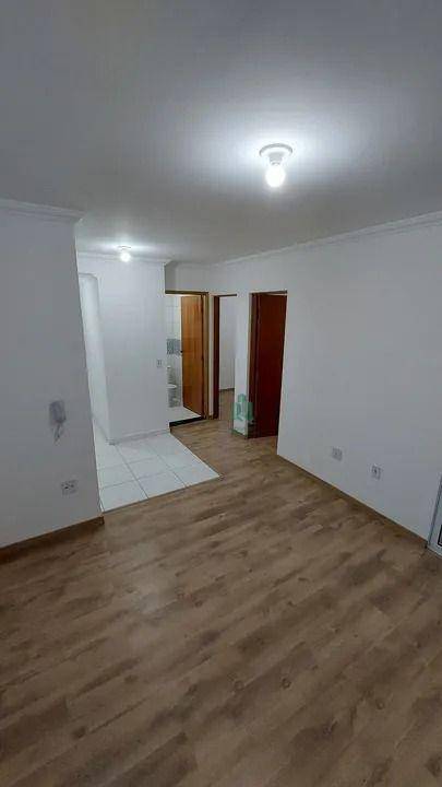 Apartamento para alugar com 2 quartos, 42m² - Foto 2