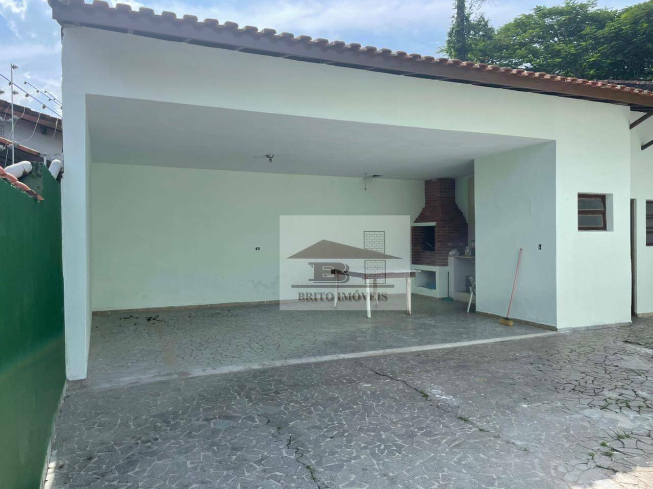 Casa à venda com 4 quartos, 194m² - Foto 3