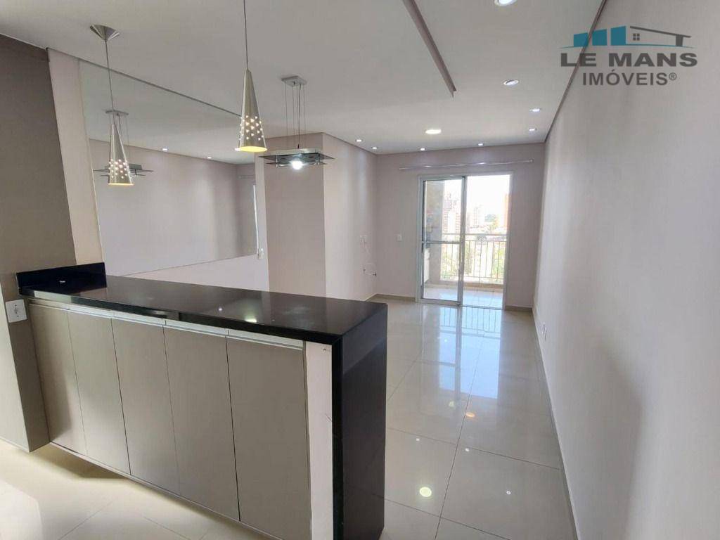 Apartamento à venda com 3 quartos, 68m² - Foto 3