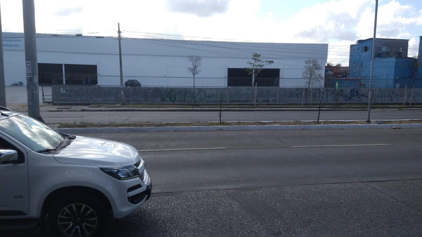 Depósito-Galpão-Armazém para alugar com 1 quarto, 2800m² - Foto 8