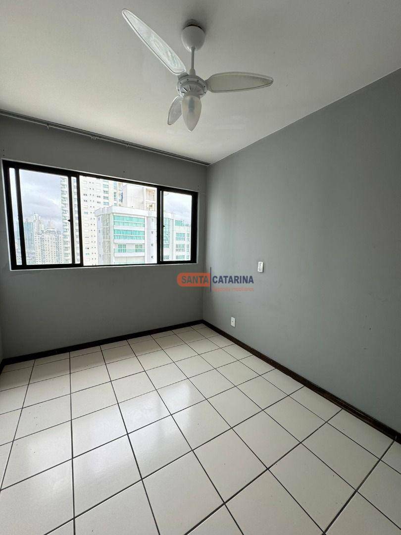 Apartamento à venda com 2 quartos, 55m² - Foto 4