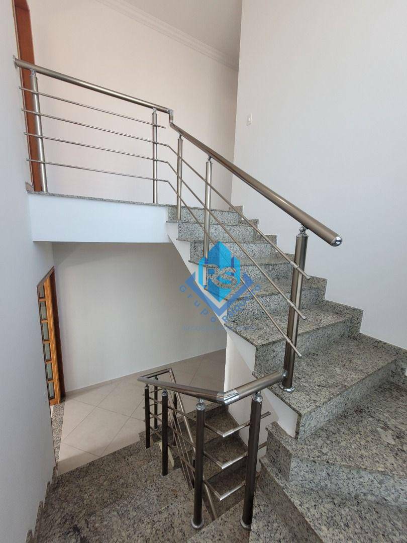 Sobrado à venda com 3 quartos, 245m² - Foto 14