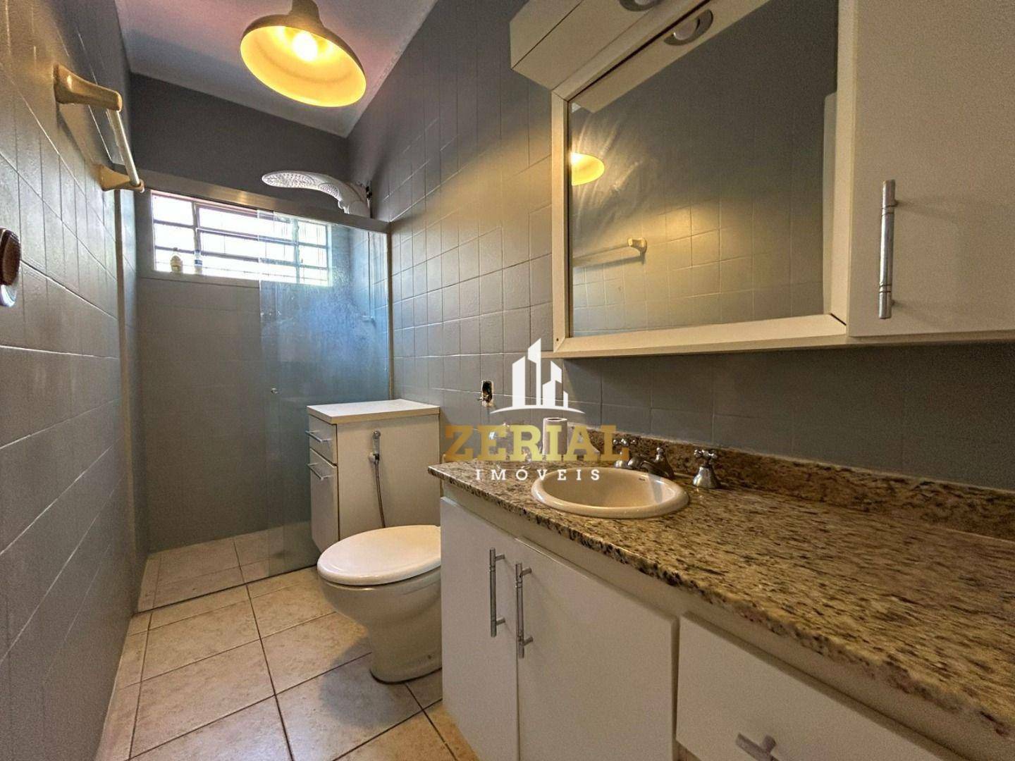 Casa para alugar com 2 quartos, 150m² - Foto 8