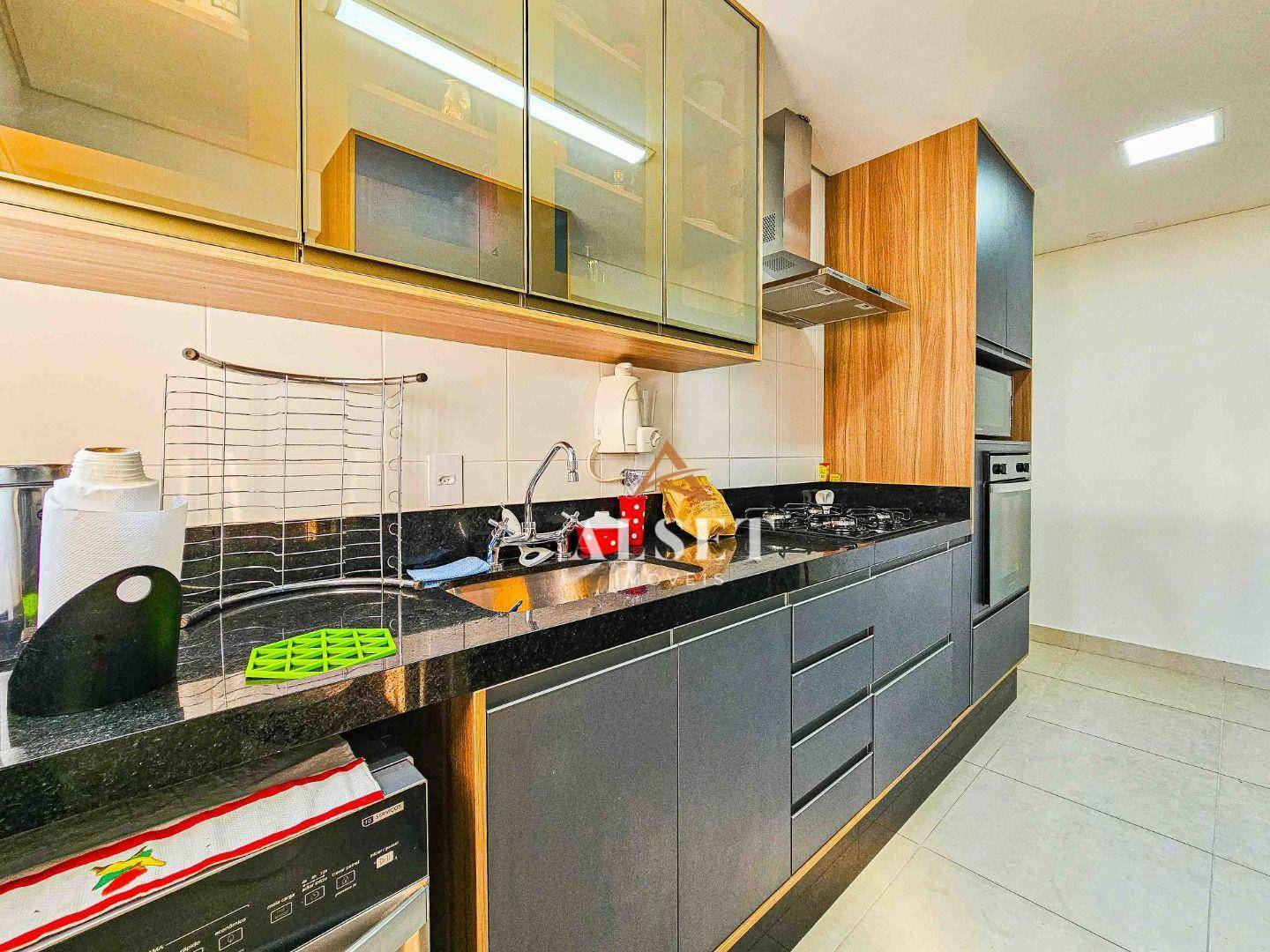 Apartamento à venda e aluguel com 3 quartos, 105m² - Foto 18