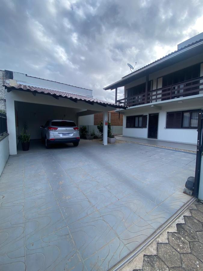 Casa à venda com 4 quartos, 250m² - Foto 4