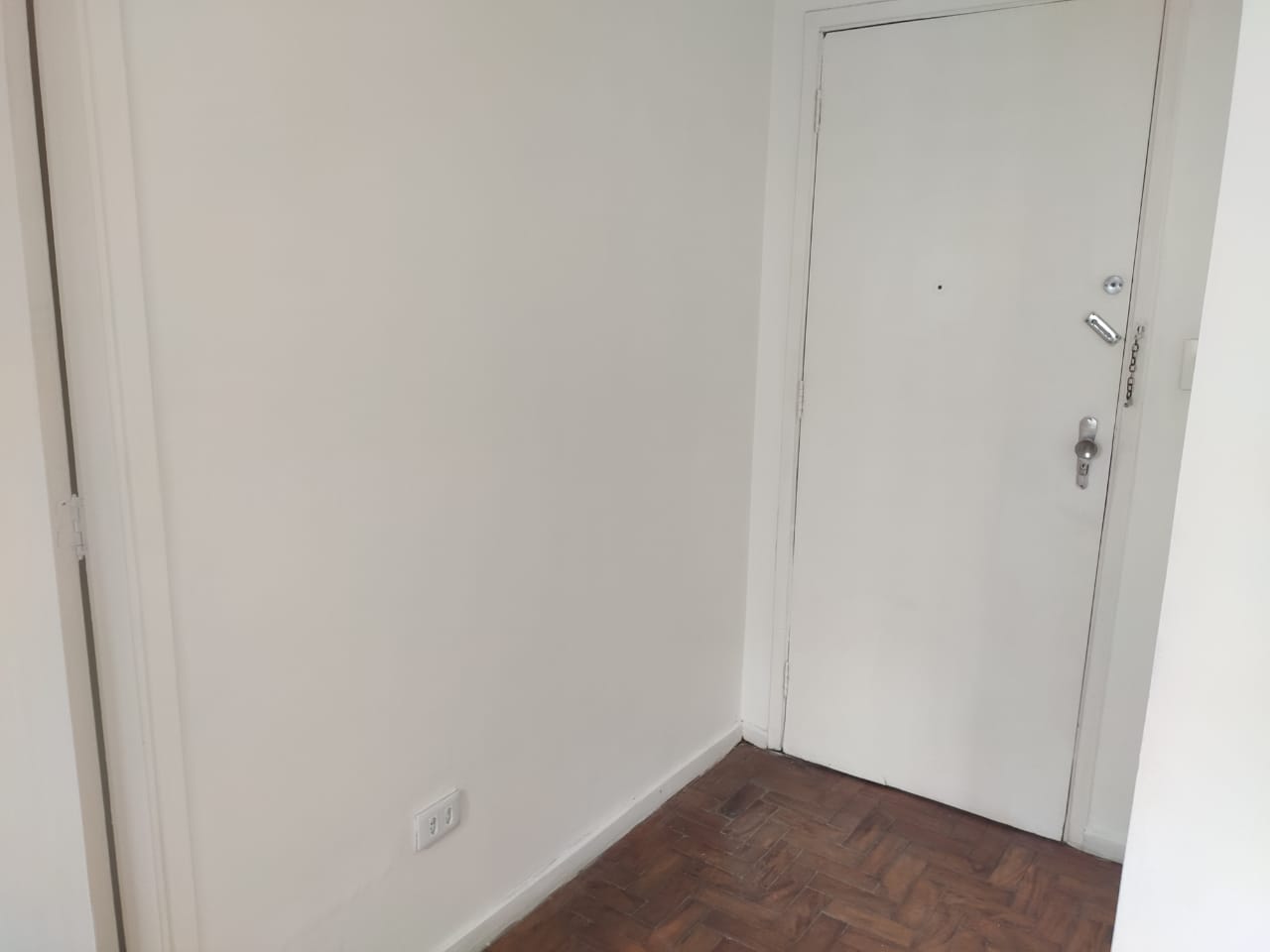 Apartamento à venda com 1 quarto, 45m² - Foto 19