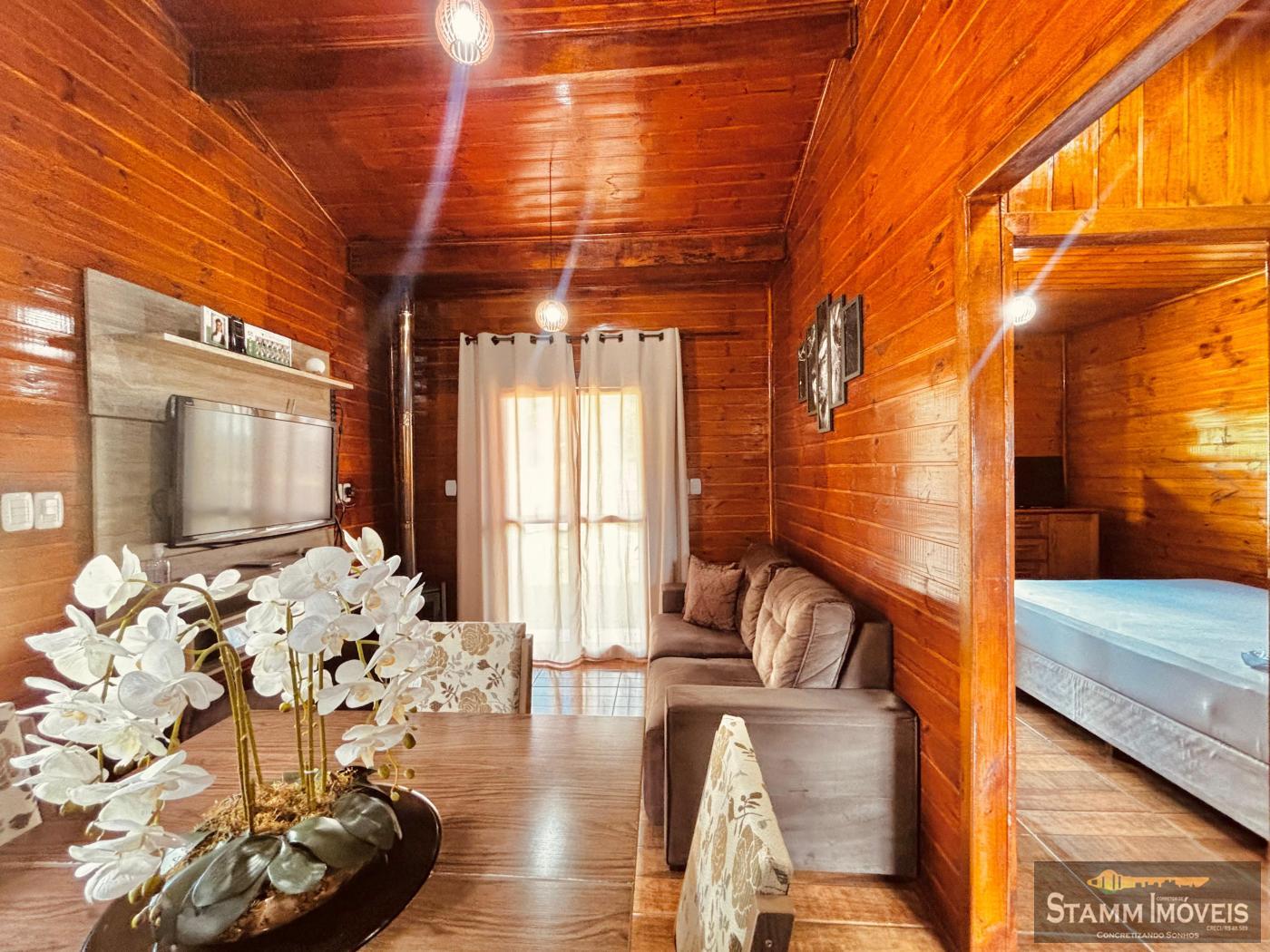 Casa à venda com 2 quartos, 180m² - Foto 6