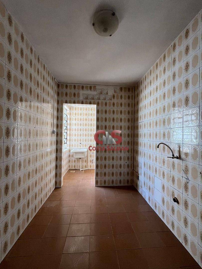 Apartamento para alugar com 2 quartos, 70m² - Foto 8