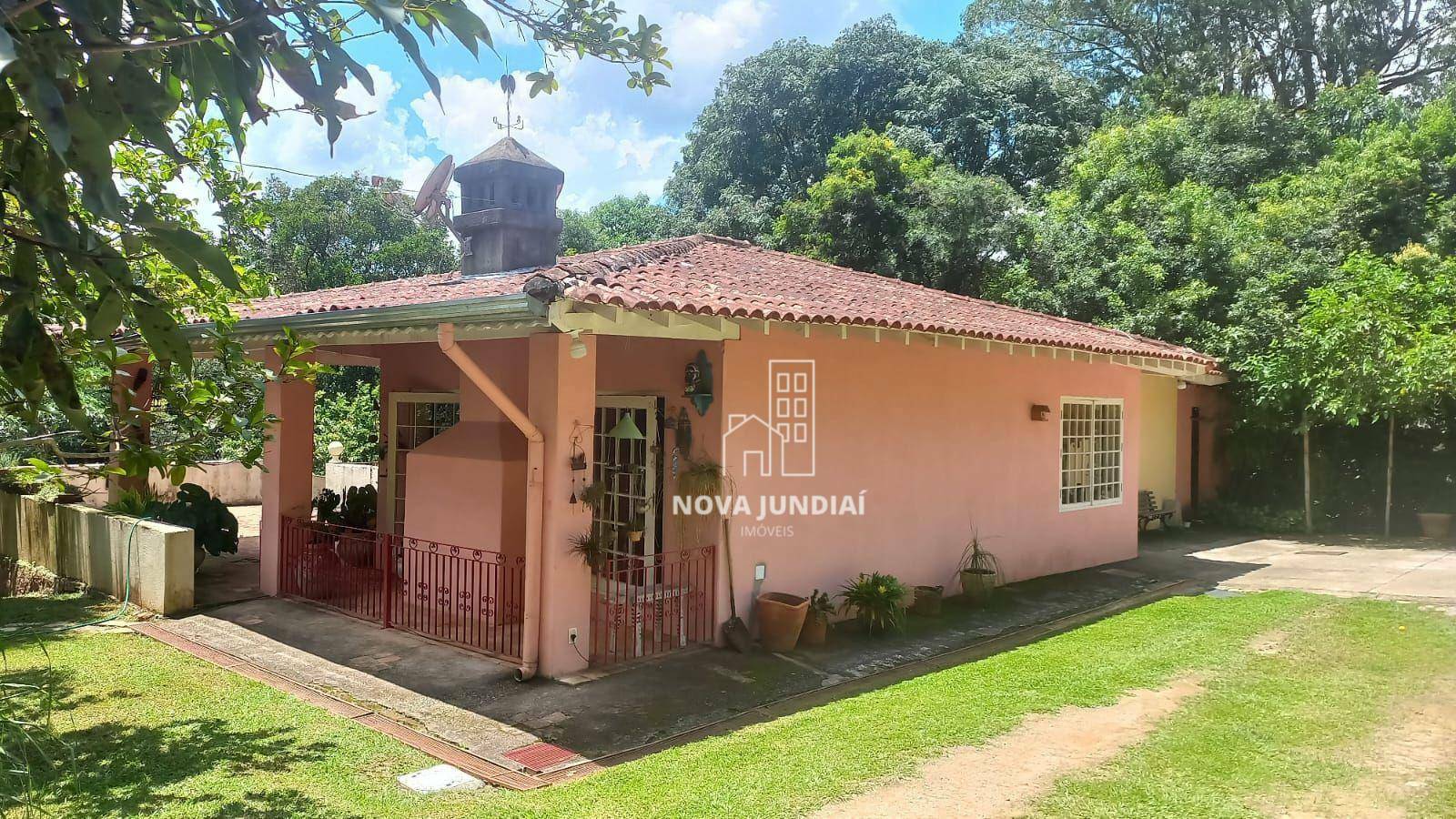 Chácara à venda com 2 quartos, 230M2 - Foto 1