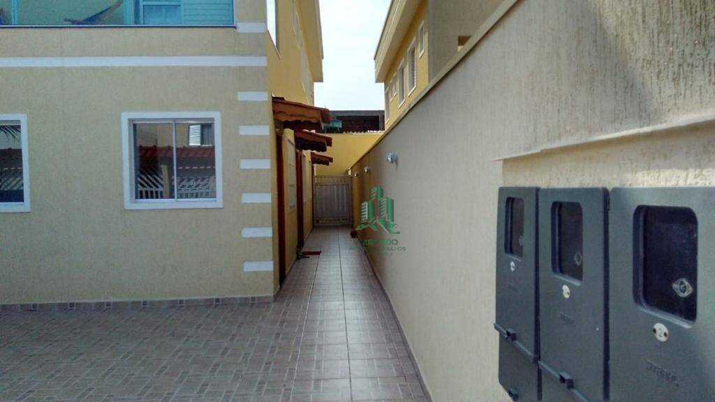 Sobrado à venda com 2 quartos, 58m² - Foto 2