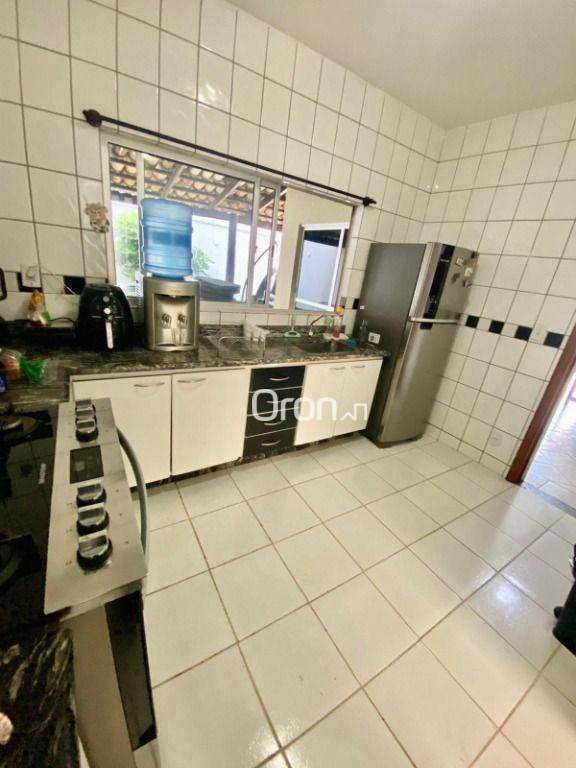 Sobrado à venda com 4 quartos, 195m² - Foto 5