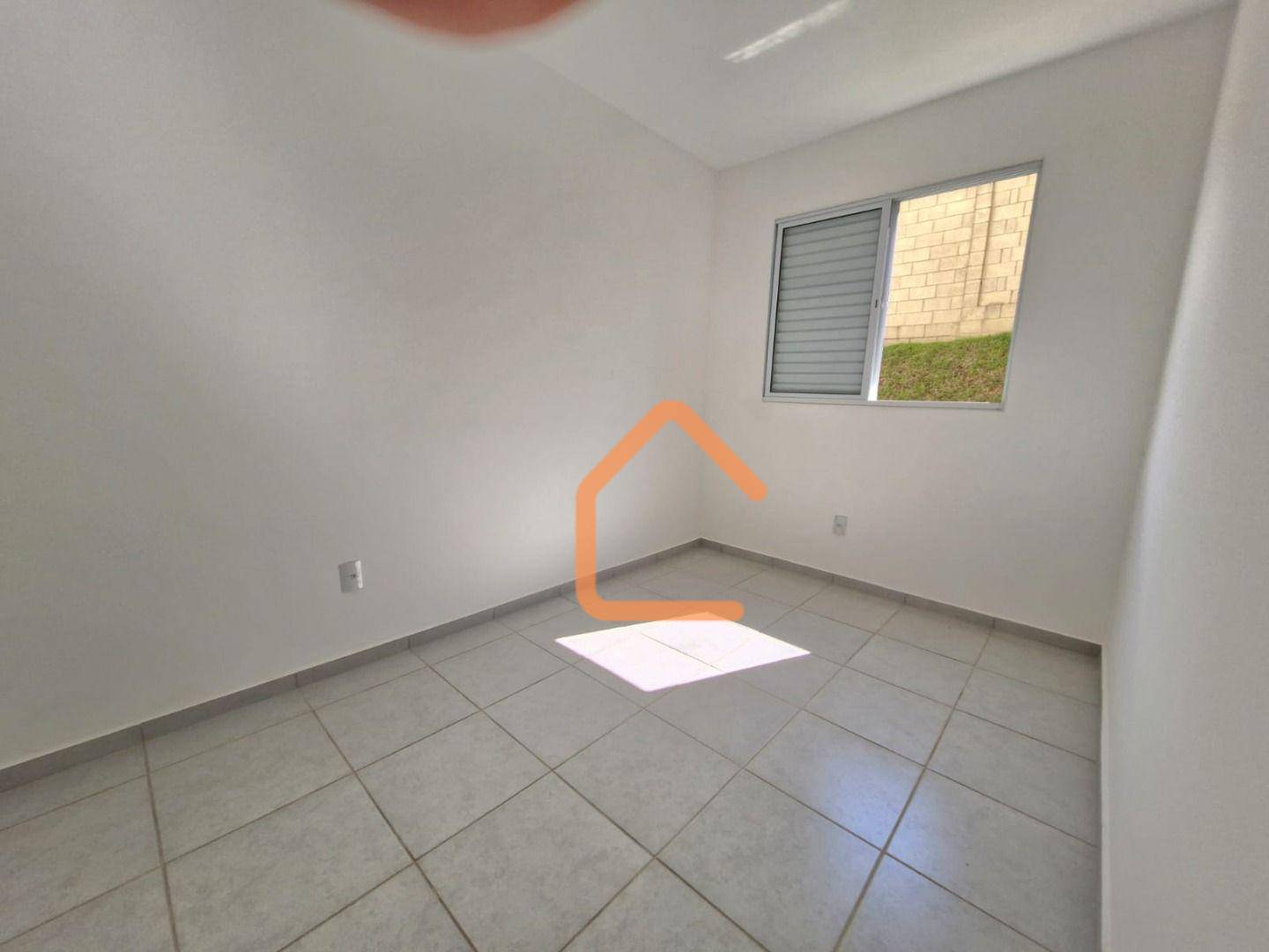 Apartamento à venda com 2 quartos, 50m² - Foto 2