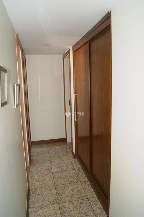 Apartamento à venda com 4 quartos, 151m² - Foto 7