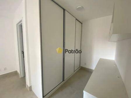 Apartamento para alugar com 1 quarto, 63m² - Foto 9