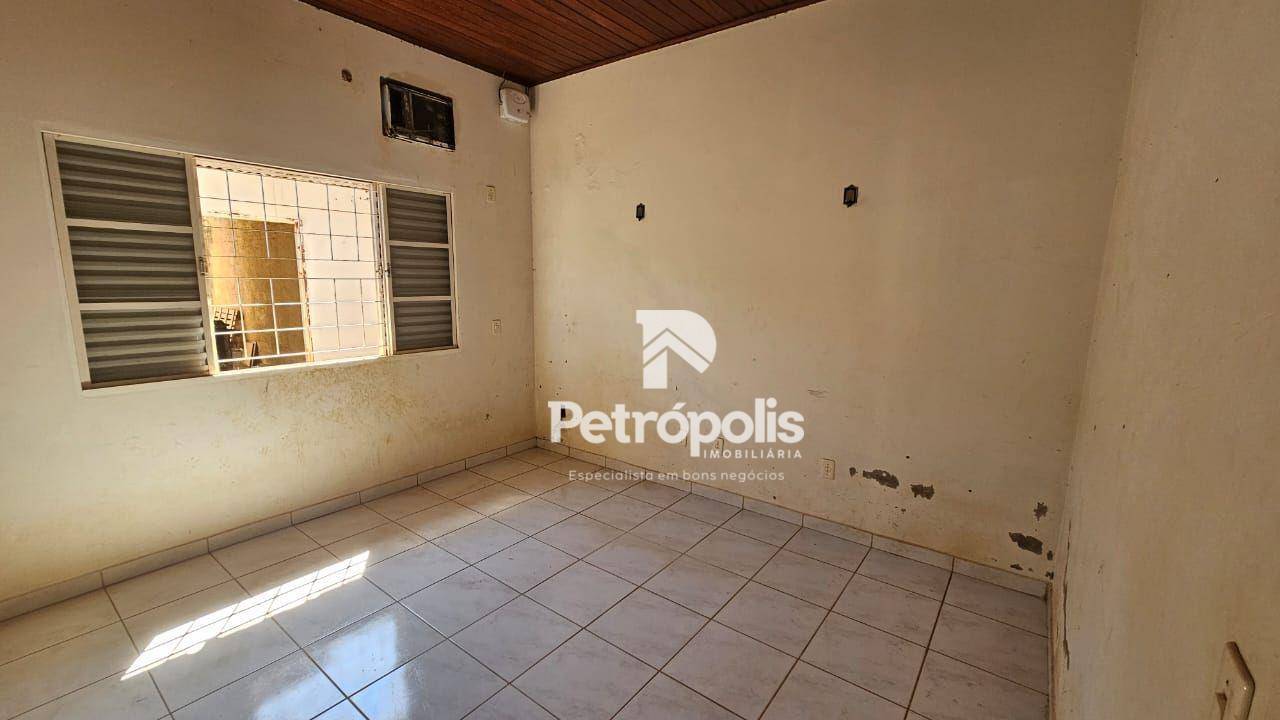 Casa à venda com 5 quartos, 350m² - Foto 8