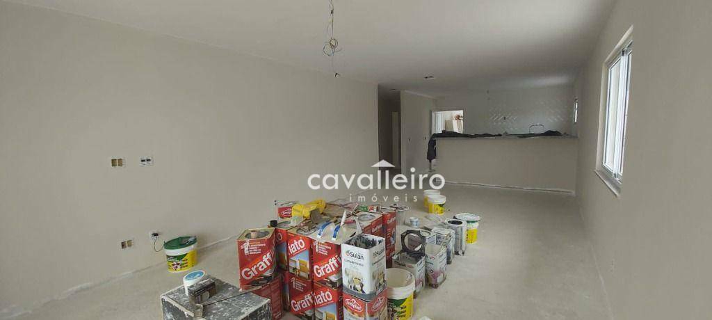 Casa à venda com 3 quartos, 180m² - Foto 3